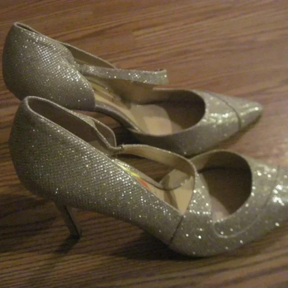 JESSICA SIMPSON Women's Gold Glitter Heels Size 11